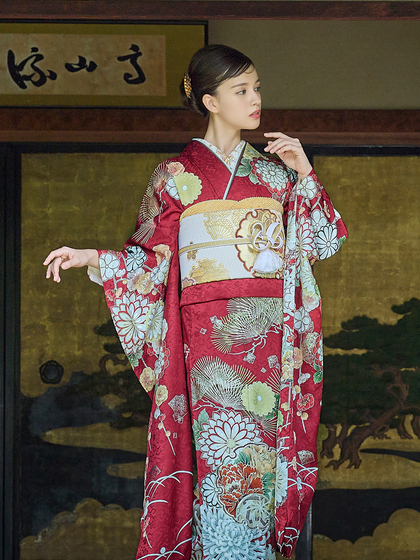 Kimono唐草グループは振袖の品揃え地域最多！